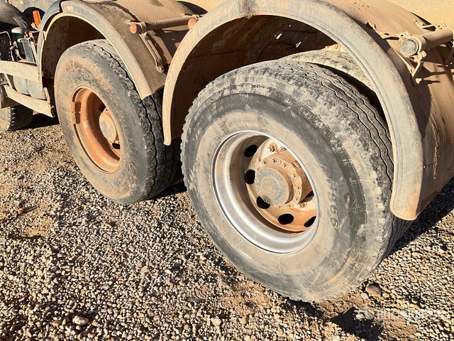 2007 Renault Kerax 410.42 8x4 Twin-Steer Tri/A Dump Truck - Damperli kamyon: fotoğraf 5 2007 Renault Kerax 410.42 8x4 Twin-Steer Tri/A Dump Truck - Damperli kamyon: fotoğraf 5