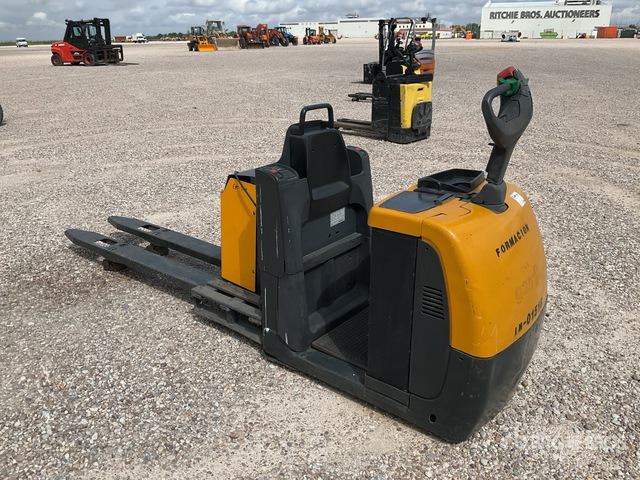 2009 Jungheinrich ECE225 Electric Pallet Jack - Kullanılan transpalet: fotoğraf 4 2009 Jungheinrich ECE225 Electric Pallet Jack - Kullanılan transpalet: fotoğraf 4