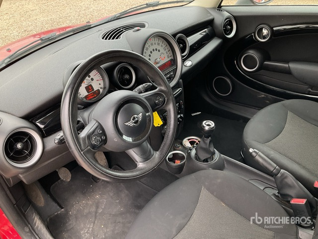 2013 Mini One Automobile - Binek araba: fotoğraf 5 2013 Mini One Automobile - Binek araba: fotoğraf 5