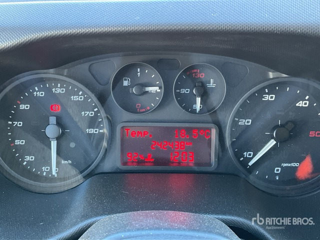 2019 Iveco Daily 70C18 4x2 Van Truck - Kapalı kasa kamyon: fotoğraf 3 2019 Iveco Daily 70C18 4x2 Van Truck - Kapalı kasa kamyon: fotoğraf 3