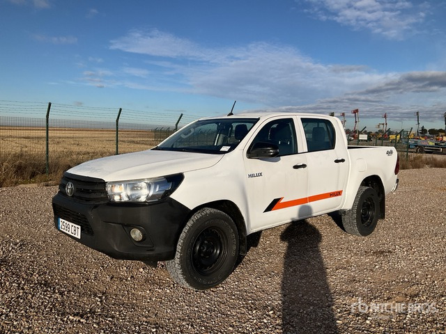 2019 Toyota Hilux 4x4 Crew Cab Pickup - Pikap: fotoğraf 2 2019 Toyota Hilux 4x4 Crew Cab Pickup - Pikap: fotoğraf 2