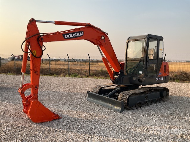 Doosan DH55-V Mini Excavator: <6.6t - Mini ekskavatör: fotoğraf 2 Doosan DH55-V Mini Excavator: <6.6t - Mini ekskavatör: fotoğraf 2