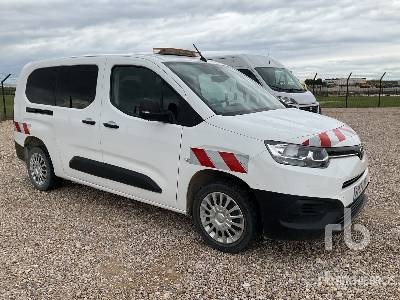 TOYOTA PROACE CITY VER 5 - Binek araba: fotoğraf 4 TOYOTA PROACE CITY VER 5 - Binek araba: fotoğraf 4