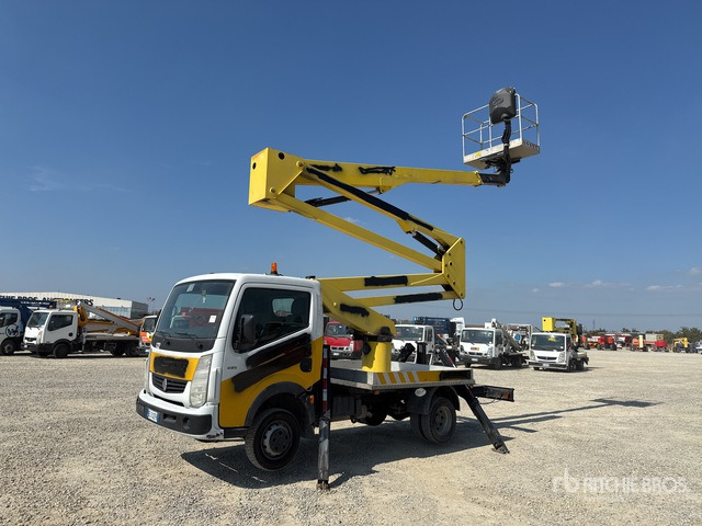 2011 Renault Maxity 110Dxi 2011 Socage DA320 20 m on Bucket Truck - Araç üzerine platform: fotoğraf 2 2011 Renault Maxity 110Dxi 2011 Socage DA320 20 m on Bucket Truck - Araç üzerine platform: fotoğraf 2
