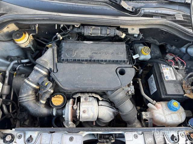 2013 Fiat Fiorino Automobile - Kapalı kasa kamyon: fotoğraf 4 2013 Fiat Fiorino Automobile - Kapalı kasa kamyon: fotoğraf 4