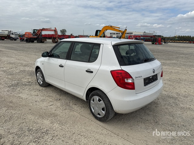 2013 Skoda Fabia Autovettura - Binek araba: fotoğraf 4 2013 Skoda Fabia Autovettura - Binek araba: fotoğraf 4