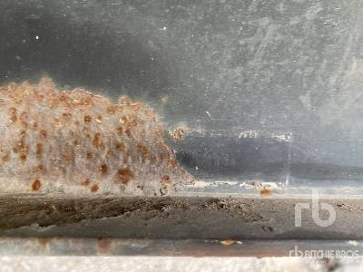 SCHMITZ SW24 Tri/A - Kapalı karoser dorse: fotoğraf 4 SCHMITZ SW24 Tri/A - Kapalı karoser dorse: fotoğraf 4