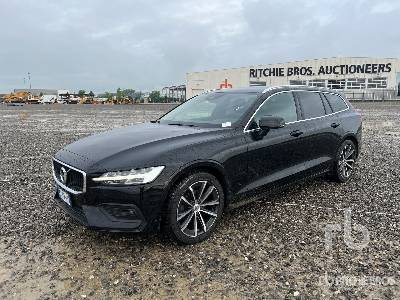 VOLVO V60 SW D3 AUTO MOMENTUM BUSINESS PRO N1 - Binek araba: fotoğraf 1 VOLVO V60 SW D3 AUTO MOMENTUM BUSINESS PRO N1 - Binek araba: fotoğraf 1