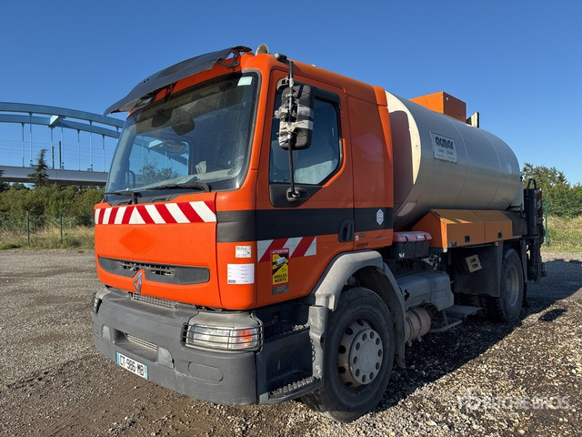 2005 Renault Prenium lander 320 dci 2005 Acmar on 4x2 Repandeuse A ... Asphalt Distributor Truck - Asfalt distribütörü: fotoğraf 1 2005 Renault Prenium lander 320 dci 2005 Acmar on 4x2 Repandeuse A ... Asphalt Distributor Truck - Asfalt distribütörü: fotoğraf 1