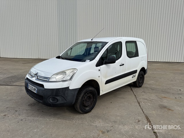2014 Citroen Berlingo Dangel 4x4 Vehicule Utilitaire Cargo Van - Küçük panelvan: fotoğraf 2 2014 Citroen Berlingo Dangel 4x4 Vehicule Utilitaire Cargo Van - Küçük panelvan: fotoğraf 2