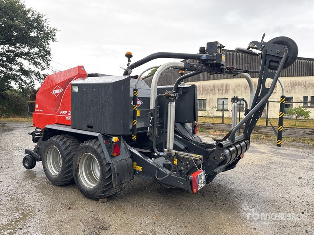 2015 Kuhn FBP 2135 MKII PowerTrack Enrubanneuse T/A Combination Baler Wrapper - Sap parçalama makinesi: fotoğraf 3 2015 Kuhn FBP 2135 MKII PowerTrack Enrubanneuse T/A Combination Baler Wrapper - Sap parçalama makinesi: fotoğraf 3