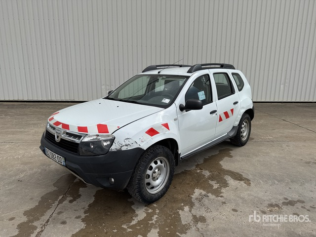 2011 DACIA Duster 4x4 Vehicule Utilitaire Cargo Van - Kamyonet: fotoğraf 1 2011 DACIA Duster 4x4 Vehicule Utilitaire Cargo Van - Kamyonet: fotoğraf 1