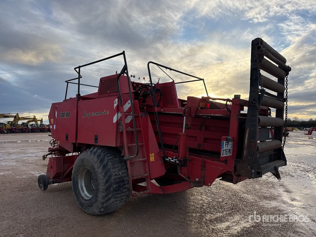 Massey Ferguson MF187 Round Baler - Silindirik balya makinesi: fotoğraf 2 Massey Ferguson MF187 Round Baler - Silindirik balya makinesi: fotoğraf 2