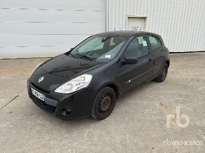 RENAULT CLIO Automobile - Binek araba: fotoğraf 1 RENAULT CLIO Automobile - Binek araba: fotoğraf 1