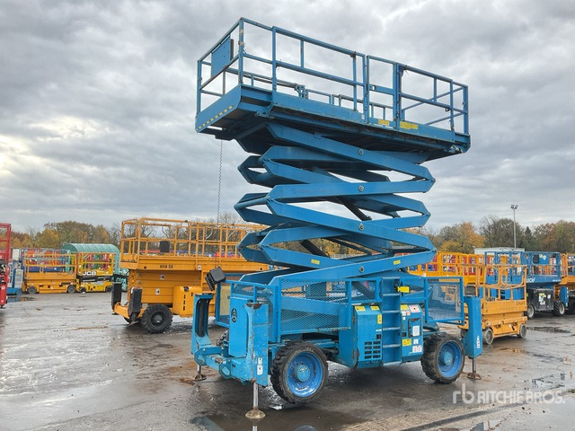 2010 Genie GS5390 4x4 Diesel Scissor Lift - Makasli platform: fotoğraf 2 2010 Genie GS5390 4x4 Diesel Scissor Lift - Makasli platform: fotoğraf 2