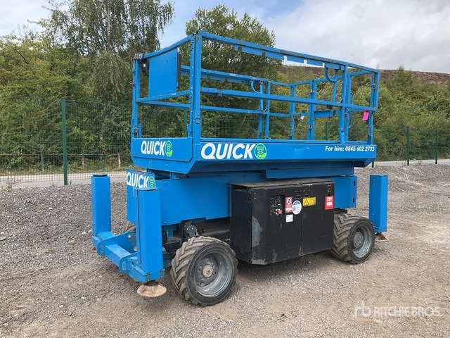 2014 Genie GS2669RT 4x4 Diesel Scissor Lift - Makasli platform: fotoğraf 1 2014 Genie GS2669RT 4x4 Diesel Scissor Lift - Makasli platform: fotoğraf 1