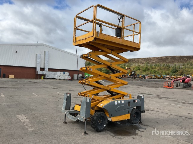 2014 Haulotte COMPACT 12DX 4x4 Diesel Scissor Lift - Makasli platform: fotoğraf 2 2014 Haulotte COMPACT 12DX 4x4 Diesel Scissor Lift - Makasli platform: fotoğraf 2
