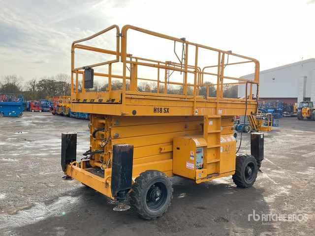 2014 Haulotte H18SDX 4x4 Diesel Scissor Lift - Makasli platform: fotoğraf 4 2014 Haulotte H18SDX 4x4 Diesel Scissor Lift - Makasli platform: fotoğraf 4