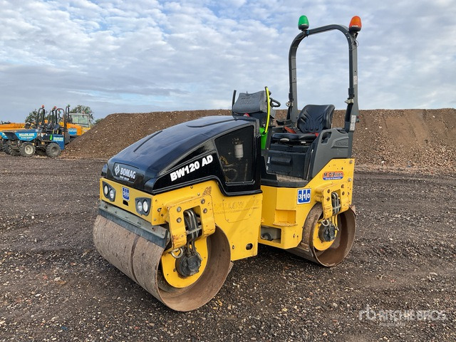 2015 Bomag 120AD-5 Double Drum Roller - Silindir makinesi: fotoğraf 2 2015 Bomag 120AD-5 Double Drum Roller - Silindir makinesi: fotoğraf 2