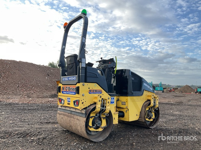 2015 Bomag 120AD-5 Double Drum Roller - Silindir makinesi: fotoğraf 4 2015 Bomag 120AD-5 Double Drum Roller - Silindir makinesi: fotoğraf 4
