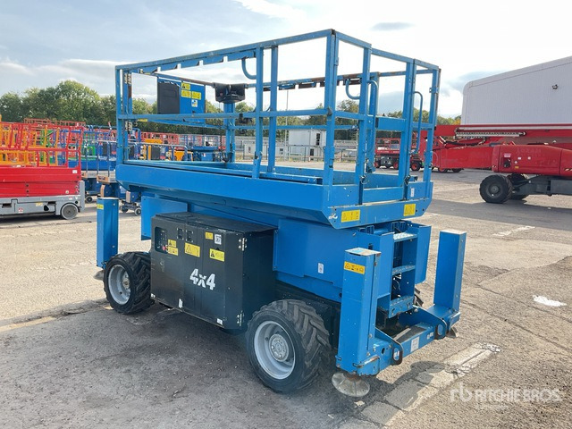 2015 Genie GS3369RT 4x4 Diesel Scissor Lift - Makasli platform: fotoğraf 4 2015 Genie GS3369RT 4x4 Diesel Scissor Lift - Makasli platform: fotoğraf 4