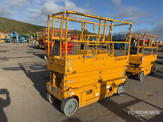2015 Haulotte Compact 10N Electric Scissor Lift - Makasli platform: fotoğraf 2 2015 Haulotte Compact 10N Electric Scissor Lift - Makasli platform: fotoğraf 2