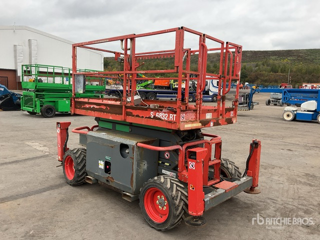 2017 Skyjack SJ6832 RT 4x4 Diesel Scissor Lift - Makasli platform: fotoğraf 4 2017 Skyjack SJ6832 RT 4x4 Diesel Scissor Lift - Makasli platform: fotoğraf 4