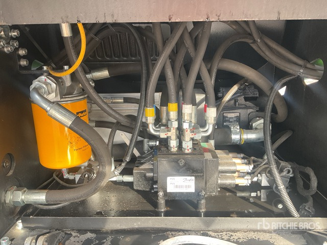 2021 Kovaco Elise 900 Electric Skid Steer Loader - Mini yükleyici: fotoğraf 5 2021 Kovaco Elise 900 Electric Skid Steer Loader - Mini yükleyici: fotoğraf 5