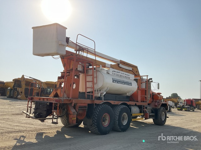 1995 Kenworth C500B 6x6 w/ Water Tank Bucket Truck - Araç üzerine platform: fotoğraf 4 1995 Kenworth C500B 6x6 w/ Water Tank Bucket Truck - Araç üzerine platform: fotoğraf 4