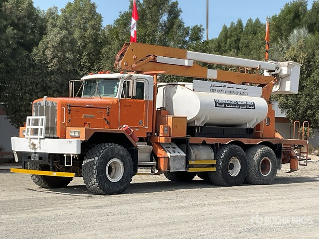 1995 Kenworth C500B 6x6 w/ Water Tank Bucket Truck - Araç üzerine platform: fotoğraf 1 1995 Kenworth C500B 6x6 w/ Water Tank Bucket Truck - Araç üzerine platform: fotoğraf 1