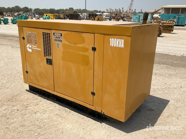 2005 Cummins 100 kVA Skid-Mounted Generator Set - Elektrikli jeneratör: fotoğraf 4 2005 Cummins 100 kVA Skid-Mounted Generator Set - Elektrikli jeneratör: fotoğraf 4