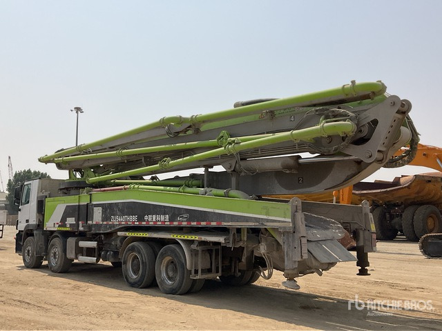 2019 Mercedes-Benz Actros 4141 2019 Zoomlion 56X-6RZ 56 m on 8 ... Concrete Pump Truck - Mobil beton pompası: fotoğraf 4 2019 Mercedes-Benz Actros 4141 2019 Zoomlion 56X-6RZ 56 m on 8 ... Concrete Pump Truck - Mobil beton pompası: fotoğraf 4