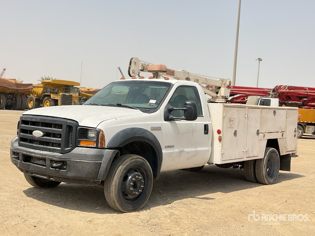 2006 Ford F550XL SUPER DUTY 4x2 Service Truck - Atık toplama taşıt/ Özel amaçlı taşıt: fotoğraf 2 2006 Ford F550XL SUPER DUTY 4x2 Service Truck - Atık toplama taşıt/ Özel amaçlı taşıt: fotoğraf 2