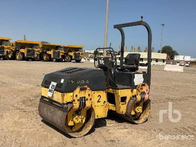 BOMAG BW120 AD-3 - Yol silindiri: fotoğraf 1 BOMAG BW120 AD-3 - Yol silindiri: fotoğraf 1