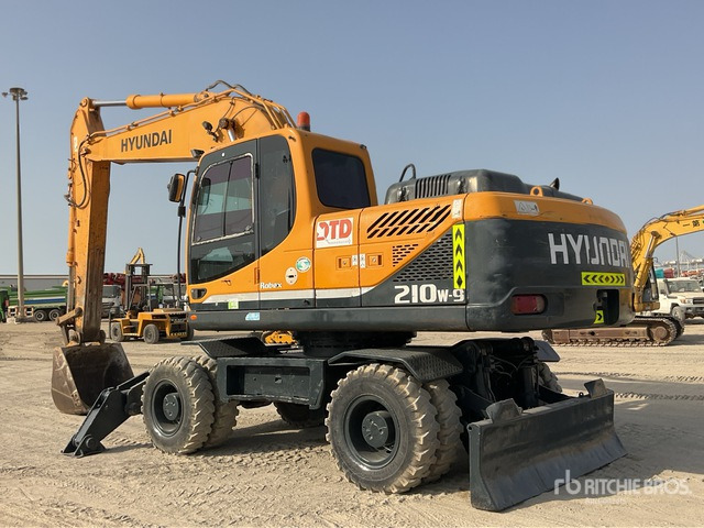 Hyundai Robex 210W-9S - Tekerlekli ekskavatör: fotoğraf 4 Hyundai Robex 210W-9S - Tekerlekli ekskavatör: fotoğraf 4