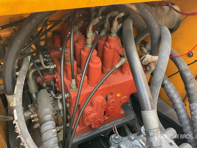 Hyundai Robex 210W-9S - Tekerlekli ekskavatör: fotoğraf 5 Hyundai Robex 210W-9S - Tekerlekli ekskavatör: fotoğraf 5