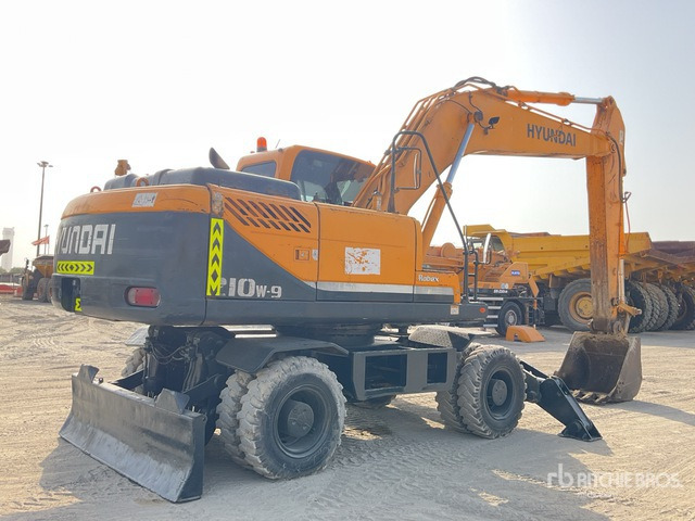 Hyundai Robex 210W-9S - Tekerlekli ekskavatör: fotoğraf 3 Hyundai Robex 210W-9S - Tekerlekli ekskavatör: fotoğraf 3