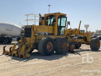 KOMATSU GD825A-2 - Greyder: fotoğraf 3 KOMATSU GD825A-2 - Greyder: fotoğraf 3