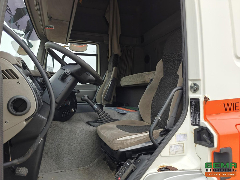 DAF CF75.250 4x2 SpaceCab Euro5 - Handgeschakeld - Airco - Çekici: fotoğraf 5 DAF CF75.250 4x2 SpaceCab Euro5 - Handgeschakeld - Airco - Çekici: fotoğraf 5