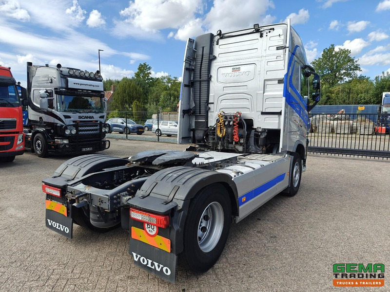Volvo FH460 4x2 Globetrotter Euro6 - WF/Kiep Hydrauliek - Dubbele Tanks - Çekici: fotoğraf 3 Volvo FH460 4x2 Globetrotter Euro6 - WF/Kiep Hydrauliek - Dubbele Tanks - Çekici: fotoğraf 3