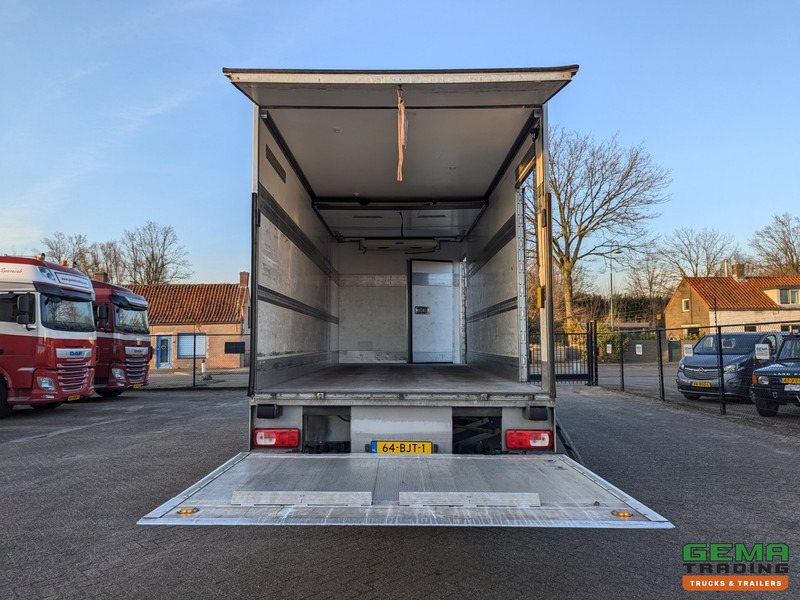 Refrijeratör kamyon DAF CF 290 FAN 6x2/4 DagCab Euro6 - Koel-VriesBak 7.9m + Carrier Supra 1150MT + Laadklep 2000kg: fotoğraf 9