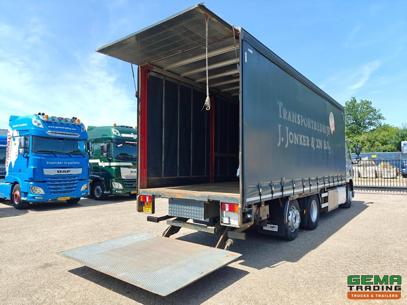 DAF CF 400 FAN 6x2/4 SpaceCab Euro6A - Schuifzeilenbak 7.7m + Laadklep 2000kg - HH Vloer - AanhangerKoppeling - Tenteli kamyon: fotoğraf 2 DAF CF 400 FAN 6x2/4 SpaceCab Euro6A - Schuifzeilenbak 7.7m + Laadklep 2000kg - HH Vloer - AanhangerKoppeling - Tenteli kamyon: fotoğraf 2