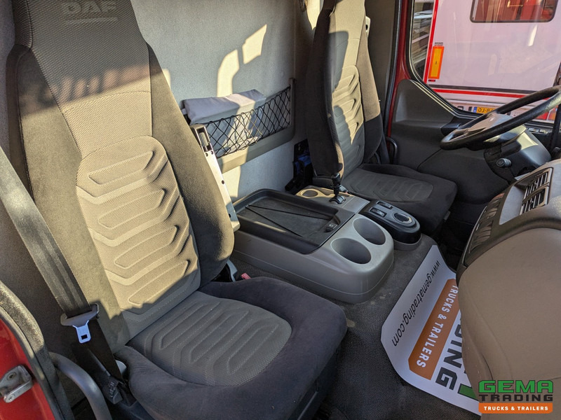 İç mekan fotoğrafi 3: Kapalı kasa kamyon DAF FA LF45.210 4x2 Dagcab Euro5 EEV - GeslotenBak 6.6M - Zijdeuren - Weegsysteem - Laadklep 1500KG