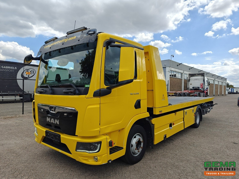 MAN TGL 12.220 4x2 Daycab Euro6 - Falkom FAS5000 + FAL2000 + Dubbele Lier 3600KG - Afstandsbediening - SMARTTachoV2 - Çekici kamyonu: fotoğraf 1 MAN TGL 12.220 4x2 Daycab Euro6 - Falkom FAS5000 + FAL2000 + Dubbele Lier 3600KG - Afstandsbediening - SMARTTachoV2 - Çekici kamyonu: fotoğraf 1