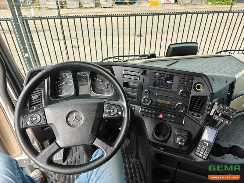Kapalı kasa kamyon Mercedes-Benz Actros 2645 6x2 Gigaspace Euro6 + 3Axle Trailer -  115m³ VolumeCombi - Dubbele Tanks - Moffet Aansluiting - HH Vloer - SMARTTacho V2: fotoğraf 14 Kapalı kasa kamyon Mercedes-Benz Actros 2645 6x2 Gigaspace Euro6 + 3Axle Trailer -  115m³ VolumeCombi - Dubbele Tanks - Moffet Aansluiting - HH Vloer - SMARTTacho V2: fotoğraf 14