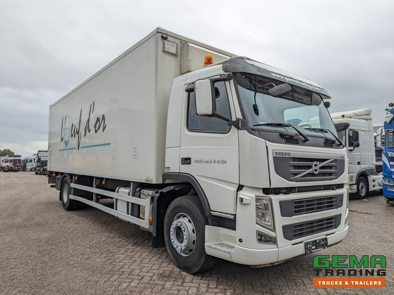 Volvo FM330 4x2 Daycab Euro5 KuikenBak 8.2m + Webasto Heater + Dhollandia 2000KG - Hayvan nakil aracı kamyon: fotoğraf 4 Volvo FM330 4x2 Daycab Euro5 KuikenBak 8.2m + Webasto Heater + Dhollandia 2000KG - Hayvan nakil aracı kamyon: fotoğraf 4
