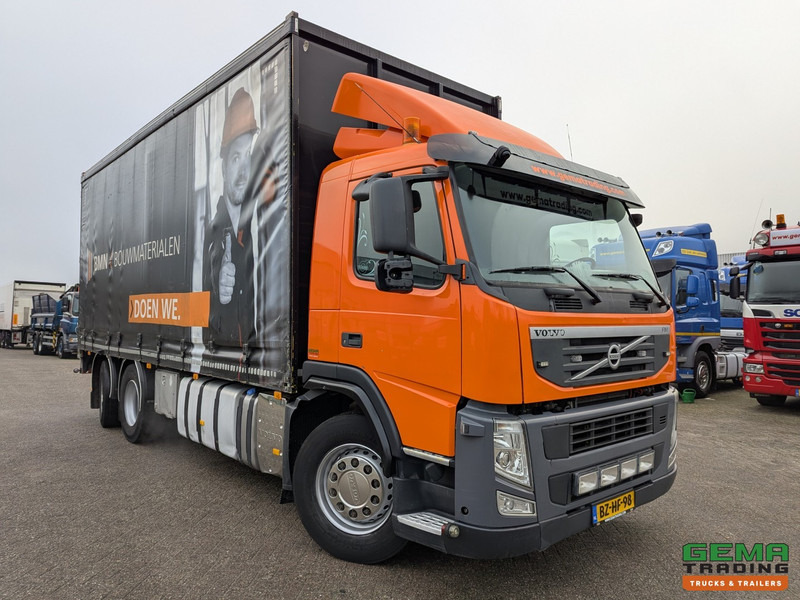 Volvo FM330 6x2/4 Daycab Euro5 EEV - SchuifzeilenBak 6.7m. - KooiAap Aansluiting - HH Vloer - Rongen - Tenteli kamyon: fotoğraf 2 Volvo FM330 6x2/4 Daycab Euro5 EEV - SchuifzeilenBak 6.7m. - KooiAap Aansluiting - HH Vloer - Rongen - Tenteli kamyon: fotoğraf 2