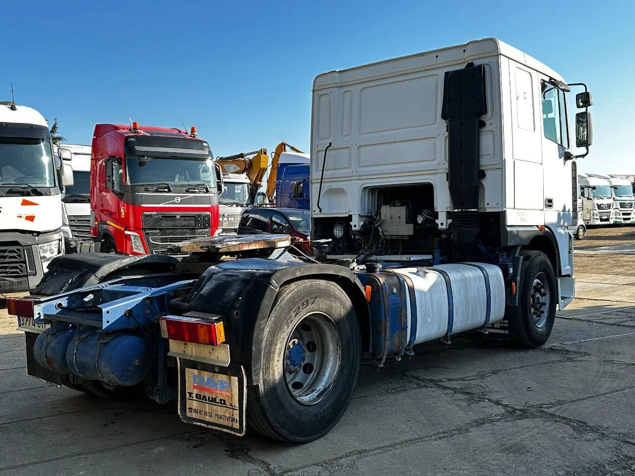 DAF XF 95.380 4X2 Tractor-unit Spring/Air ZF Manual DAF XF 95.380 4X2 Tractor-unit Spring/Air ZF Manual - Çekici: fotoğraf 4 DAF XF 95.380 4X2 Tractor-unit Spring/Air ZF Manual DAF XF 95.380 4X2 Tractor-unit Spring/Air ZF Manual - Çekici: fotoğraf 4