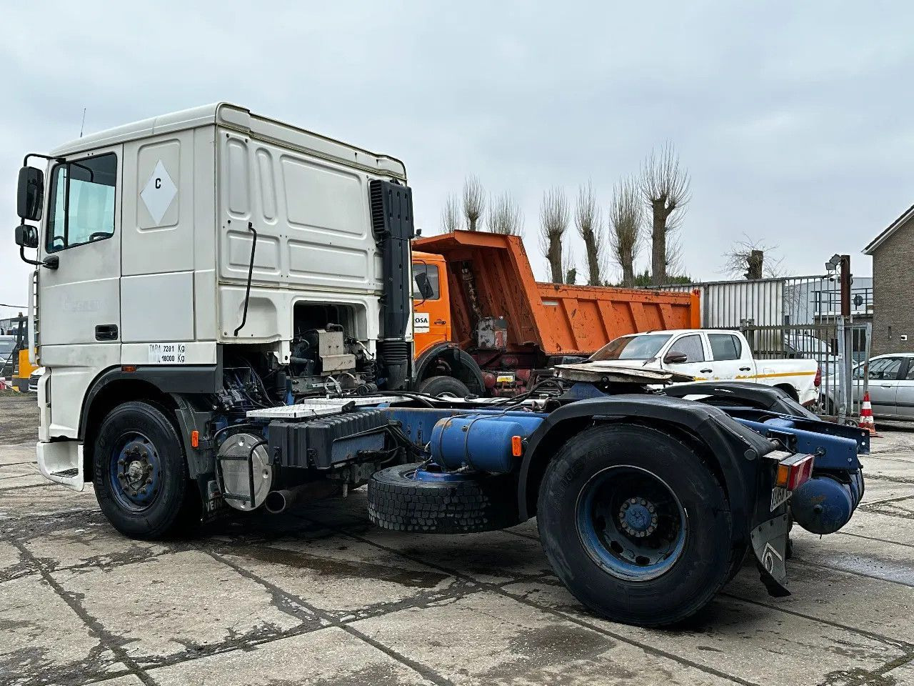 DAF XF 95.380 4X2 Tractor-unit Spring/Air ZF Manual DAF XF 95.380 4X2 Tractor-unit Spring/Air ZF Manual - Çekici: fotoğraf 3 DAF XF 95.380 4X2 Tractor-unit Spring/Air ZF Manual DAF XF 95.380 4X2 Tractor-unit Spring/Air ZF Manual - Çekici: fotoğraf 3