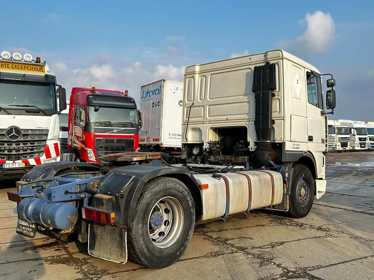 DAF XF 95.380 4X2 Tractor-unit Spring/Air ZF Manual DAF XF 95.380 4X2 Tractor-unit Spring/Air ZF Manual - Çekici: fotoğraf 4 DAF XF 95.380 4X2 Tractor-unit Spring/Air ZF Manual DAF XF 95.380 4X2 Tractor-unit Spring/Air ZF Manual - Çekici: fotoğraf 4